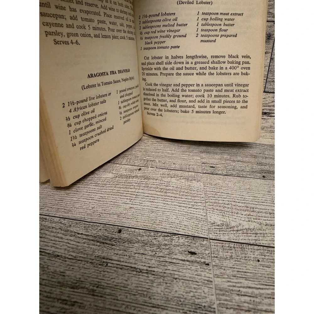 The Southern Italian Cookbook Colette Black 1967 Vintage Paperback 200 Recipes